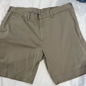 Men’s American eagle 32